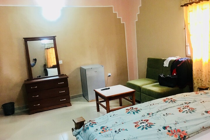 Room 7 of 20