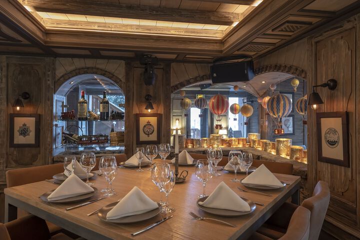 Dining 74 of 107