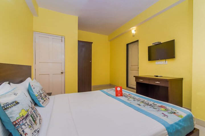 Room 6 of 24
