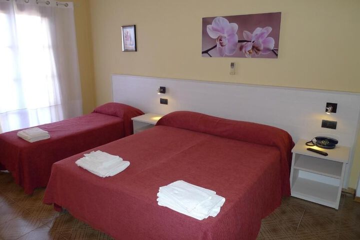 Room 7 of 51