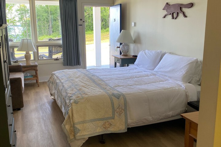 Room 51 of 205
