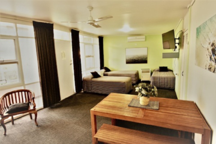 Room 84 of 228