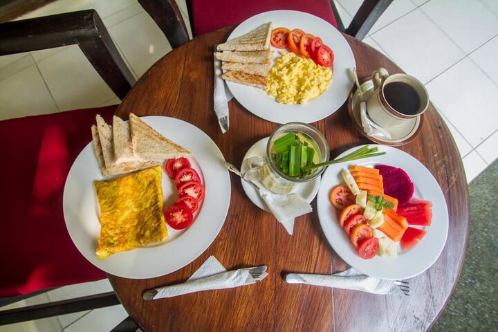 Breakfast/Coffee Service 27 of 38