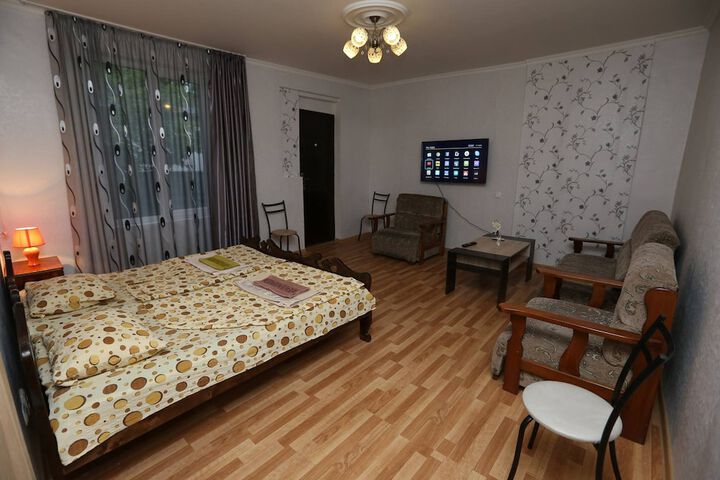 Room 17 of 19