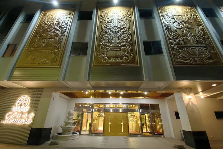 Hotel 183 of 185