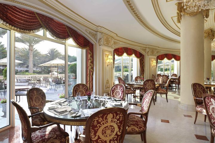 Dining 165 of 262