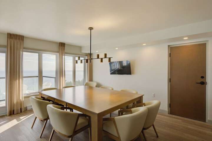 Room 25 of 48