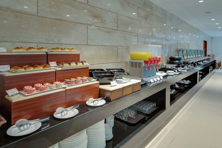 Breakfast/Coffee Service 40 of 56