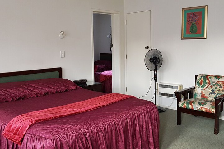Room 25 of 47