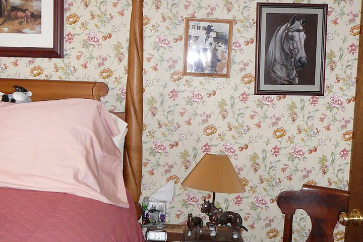 Room 2 of 17
