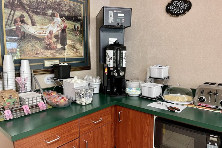 Breakfast/Coffee Service 31 of 32