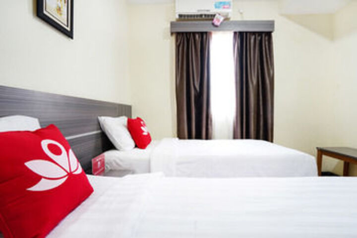 Room 7 of 20