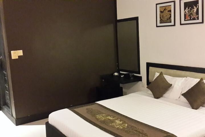 Room 20 of 69