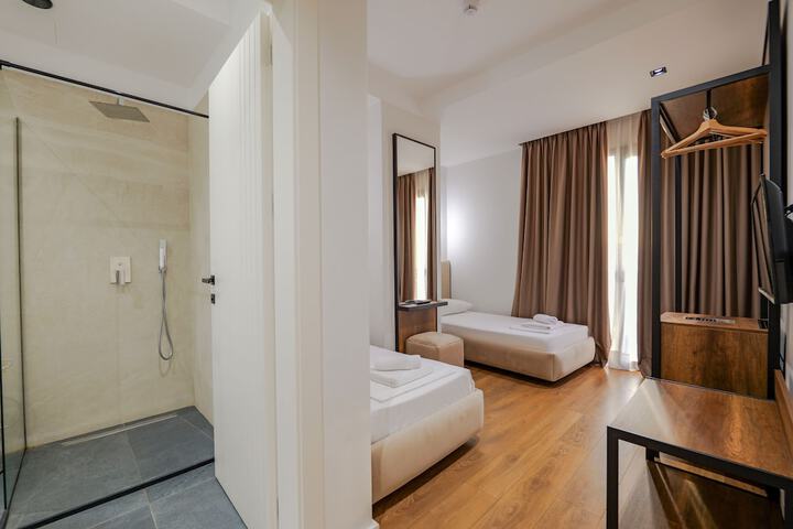 Room 17 of 52