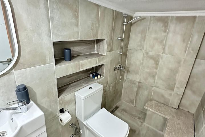 Room 19 of 27
