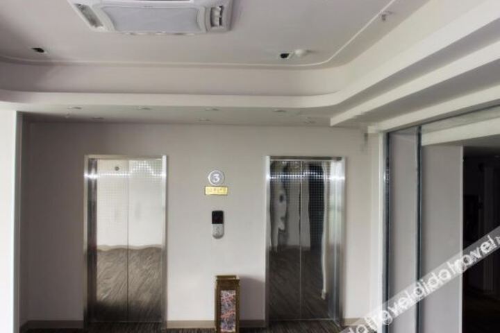 Jinfu Star Hotel (Sanya Bay Phoenix Airport Branch)
