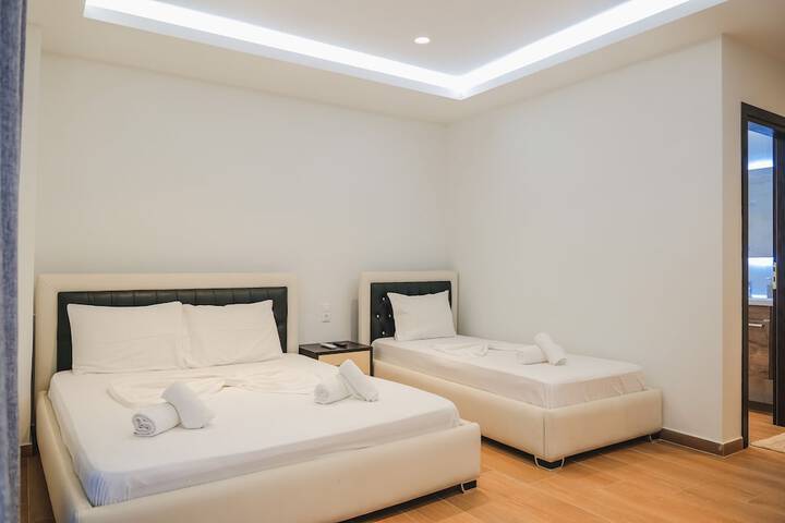 Room 14 of 45