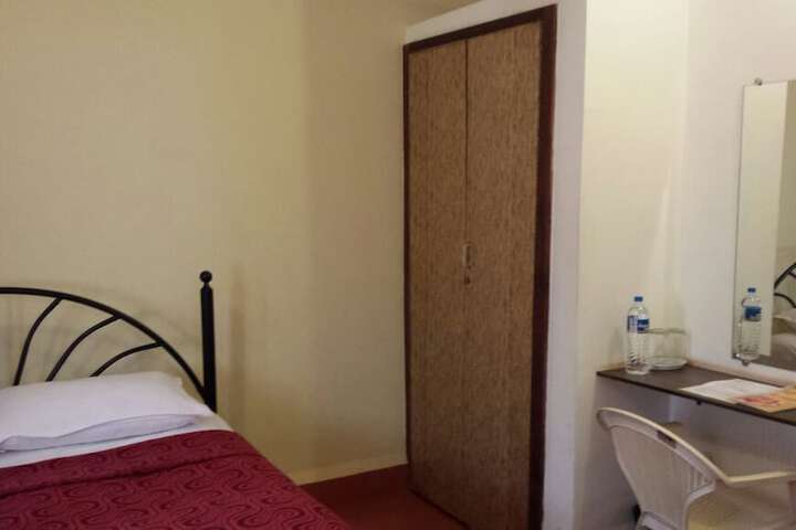 Room 5 of 36