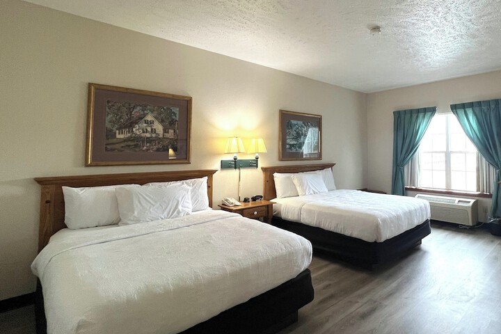 2 Double Beds Accessible (1 of 5)