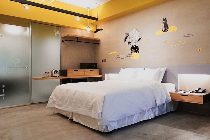 Room 7 of 50