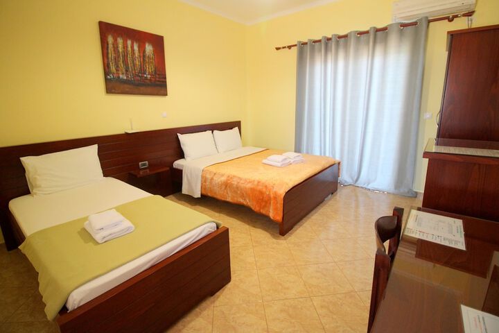 Room 16 of 245