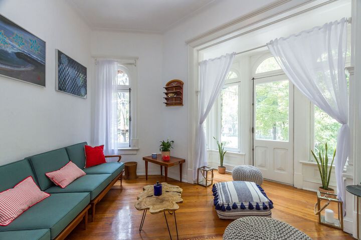 Room 223 of 293