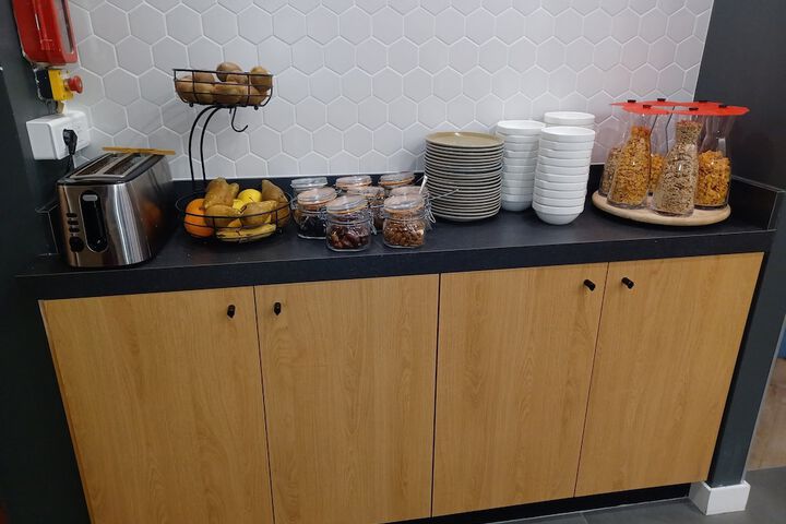 Breakfast/Coffee Service 55 of 75