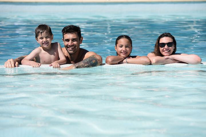 Pool 14 of 45