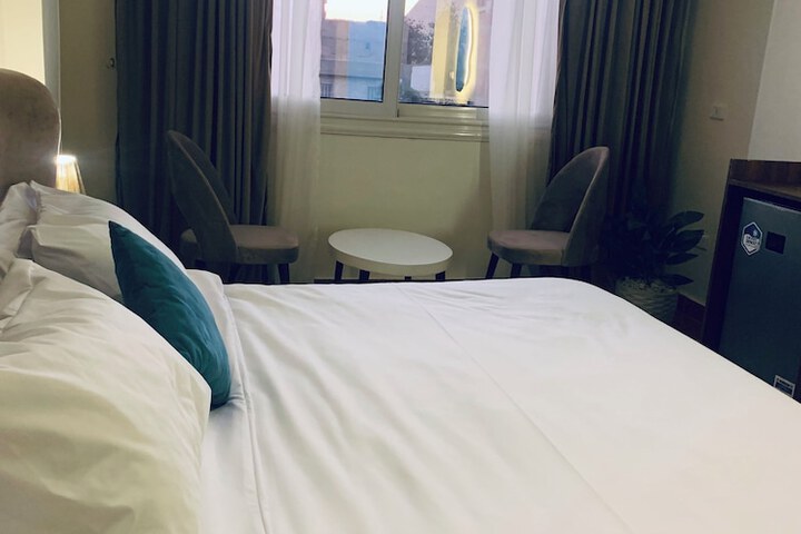 Room 20 of 53