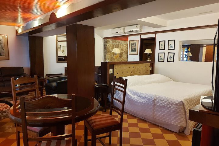 Room 10 of 44