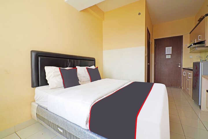 Room 10 of 29
