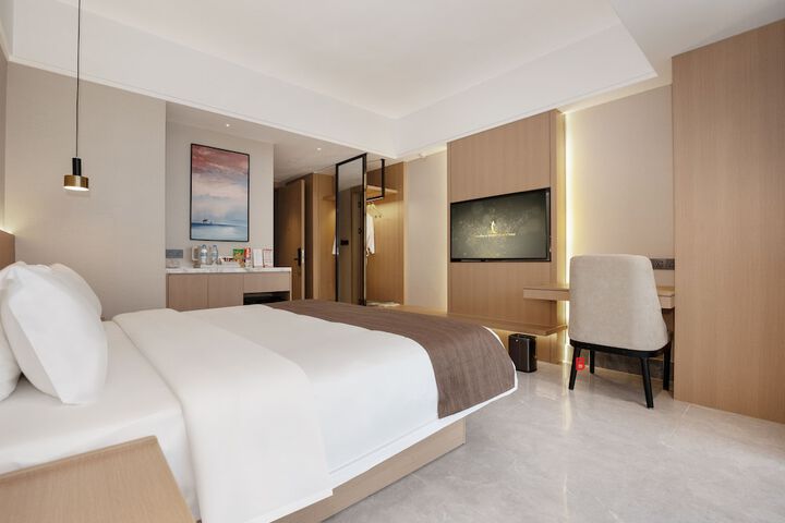Room 13 of 46