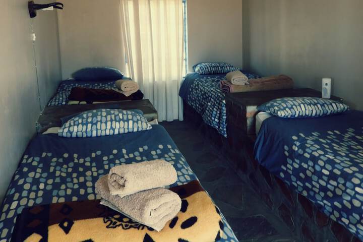 Room 11 of 36