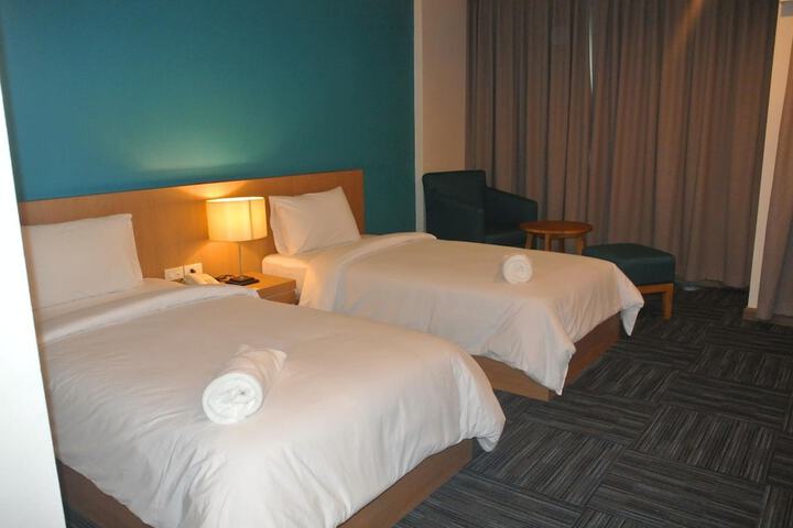 Room 29 of 74