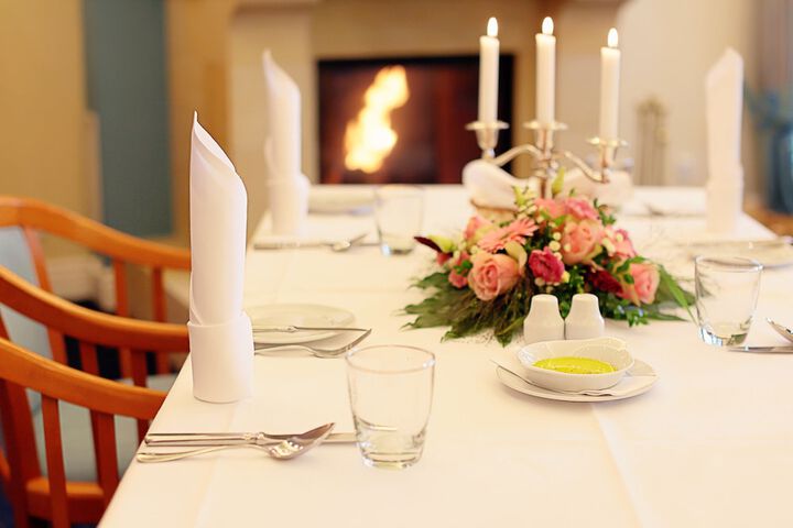 Dining 82 of 160