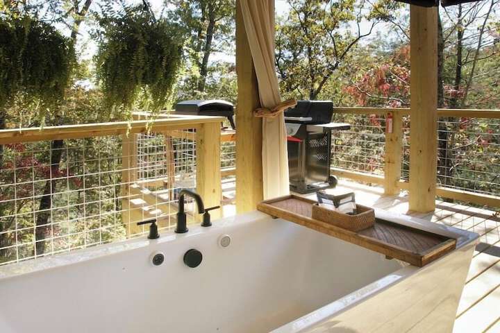 Terrace/Patio 76 of 136