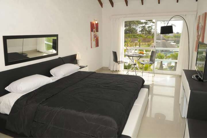 Room 6 of 20