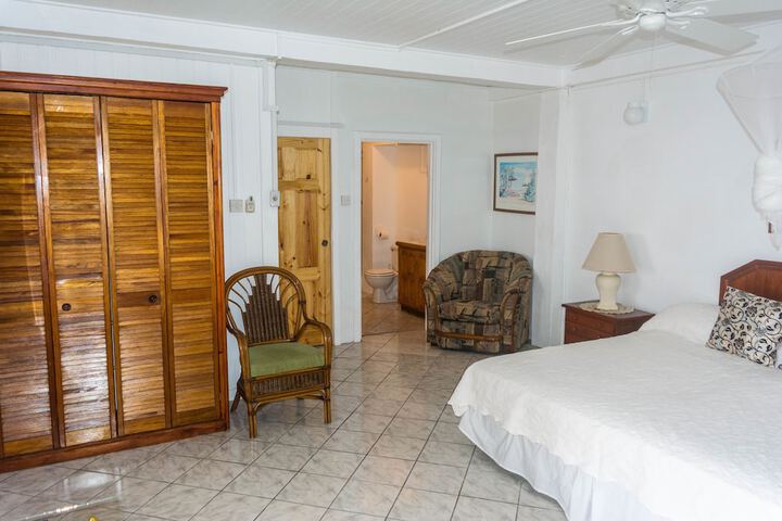 Room 2 of 157