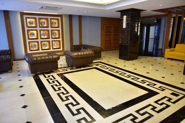 Hotel Interior 4 of 89