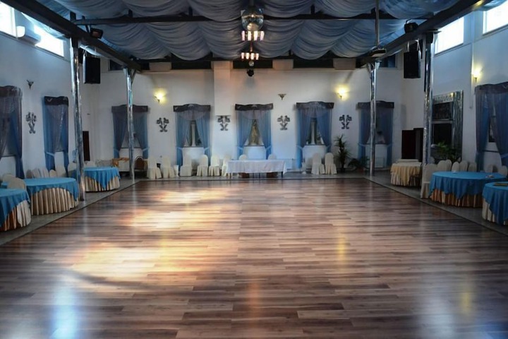 Ballroom/Hall 39 of 44
