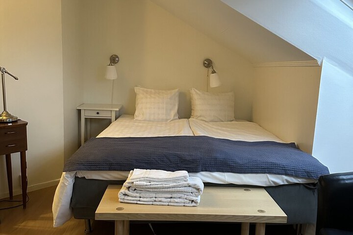 Room 13 of 34