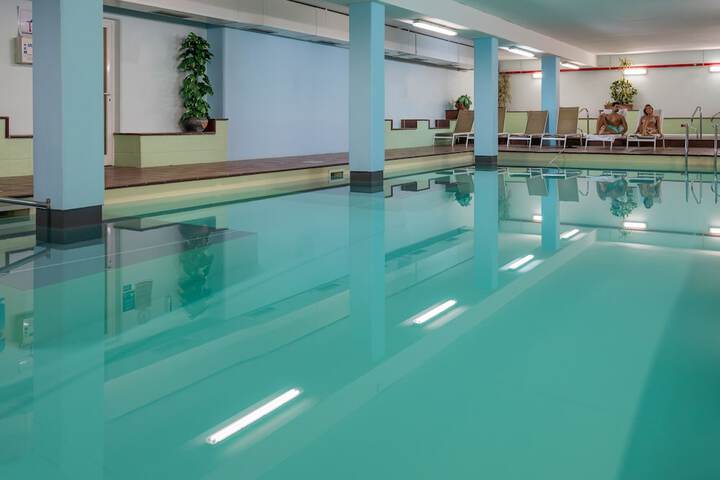 Pool 41 of 127