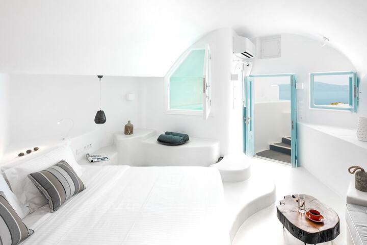 Room 21 of 174
