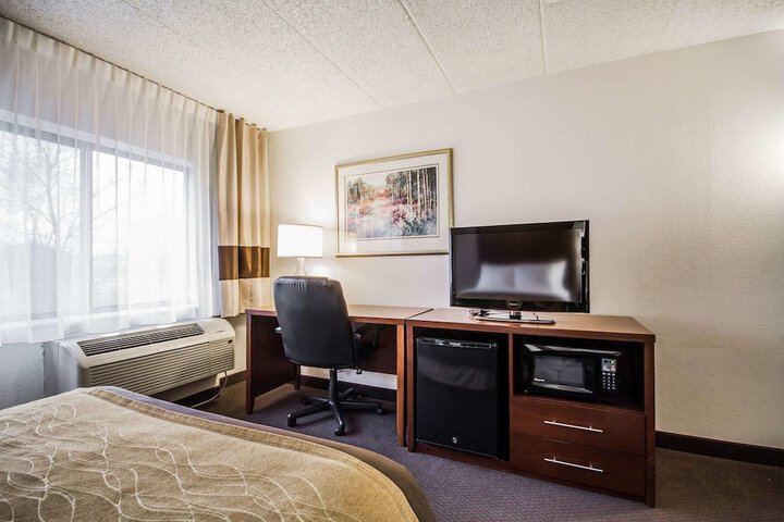 2 Double Beds (8 of 11)