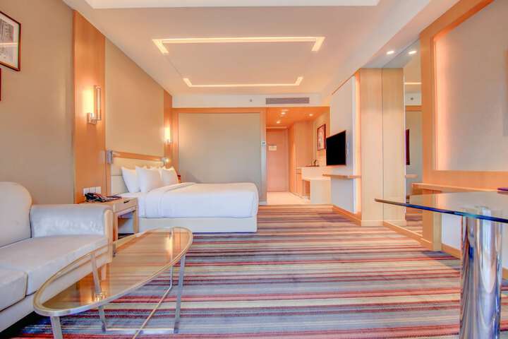 Room 40 of 140