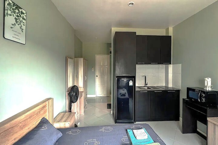 Room 6 of 74