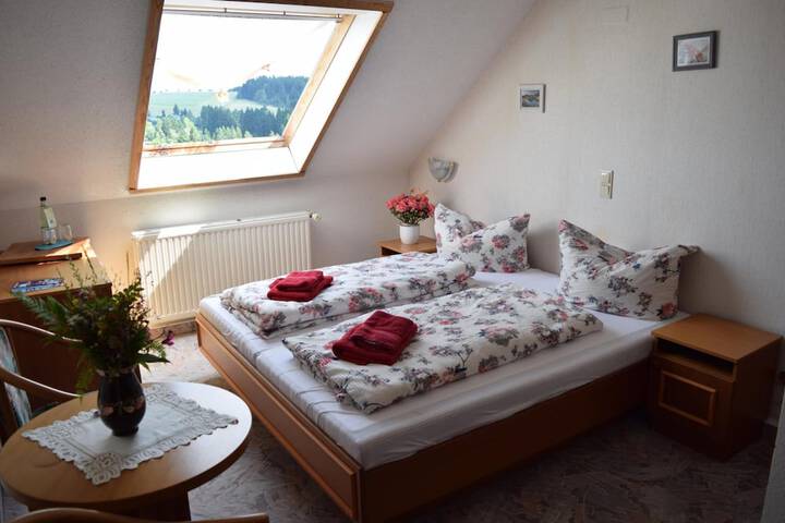 Room 7 of 23