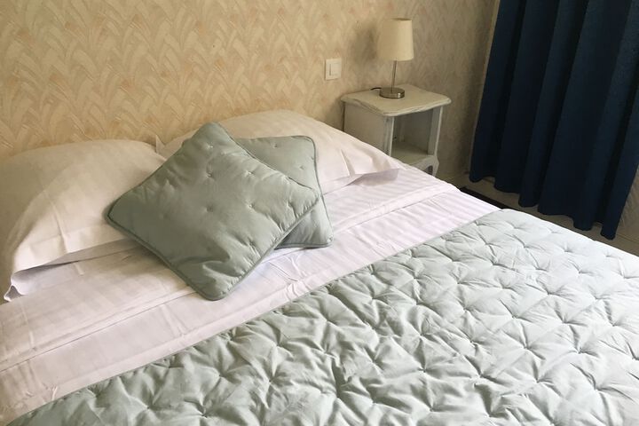 Room 6 of 39
