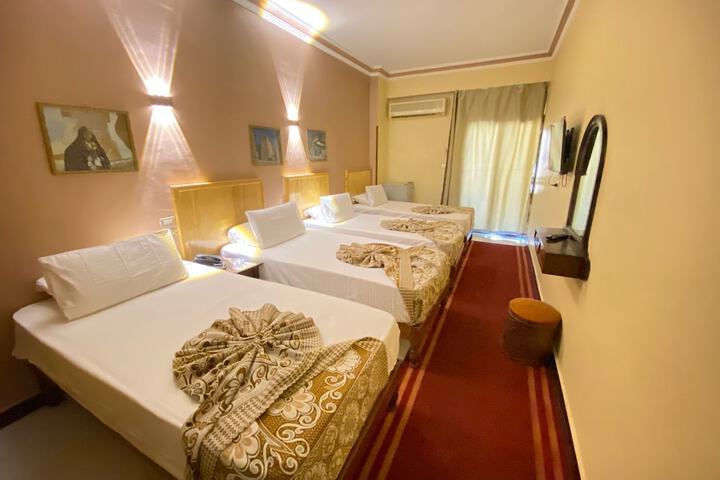 Room 16 of 73