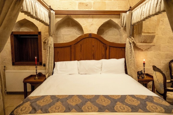 Room 5 of 70